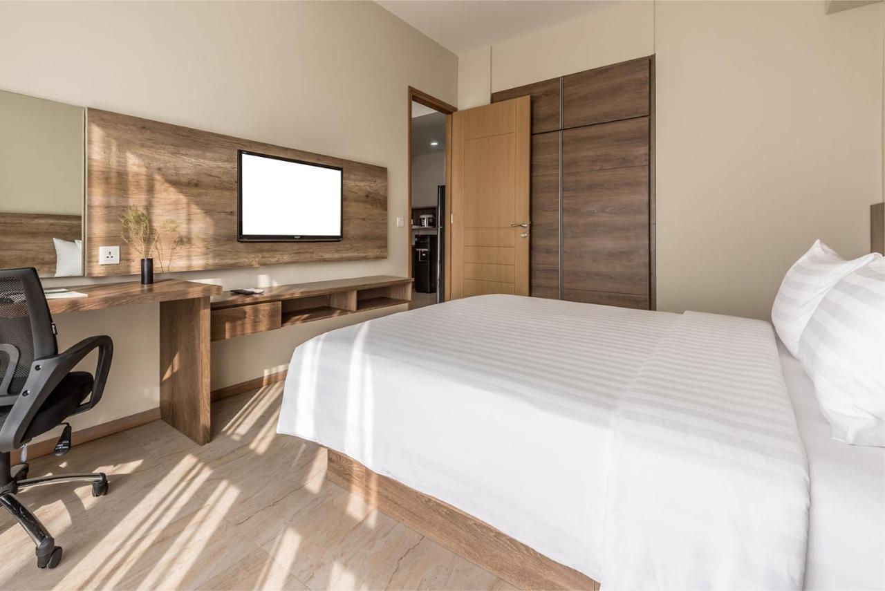 Grande Valore Hotel Cikarang Exterior photo