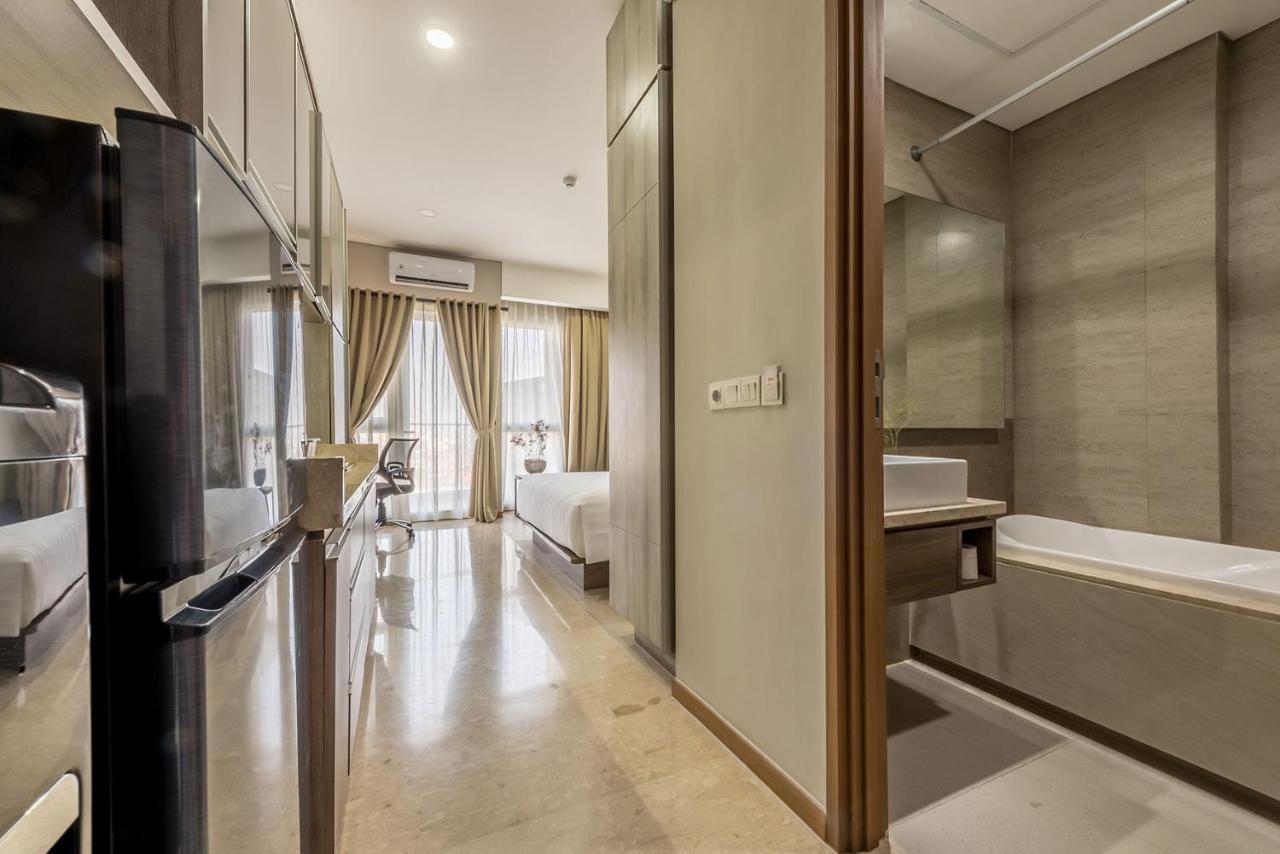 Grande Valore Hotel Cikarang Exterior photo